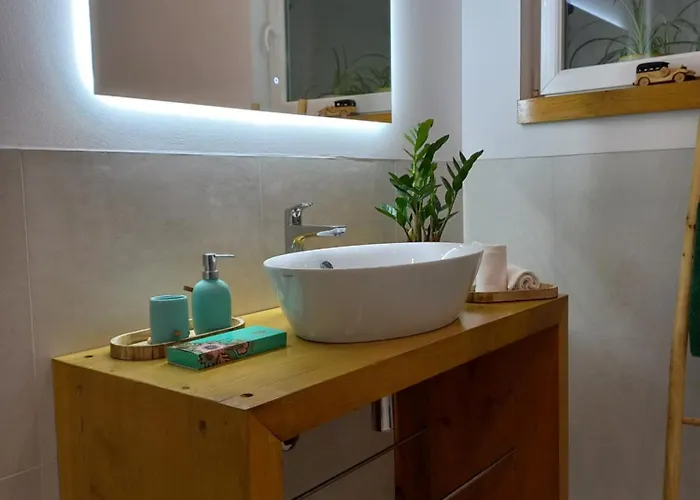 Apartma Aljaz * Spodnja Idrija